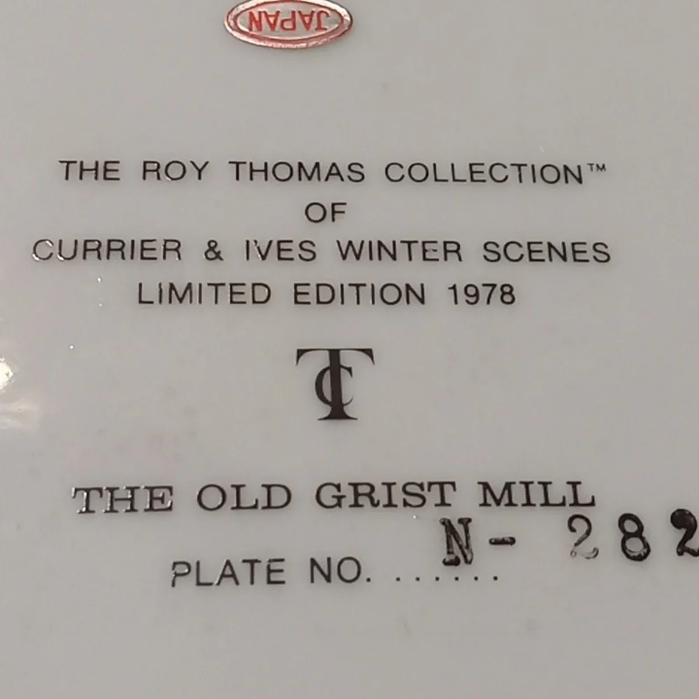 Vintage Winter Countryside Plate with Gold Accents - Picture 4 of 4